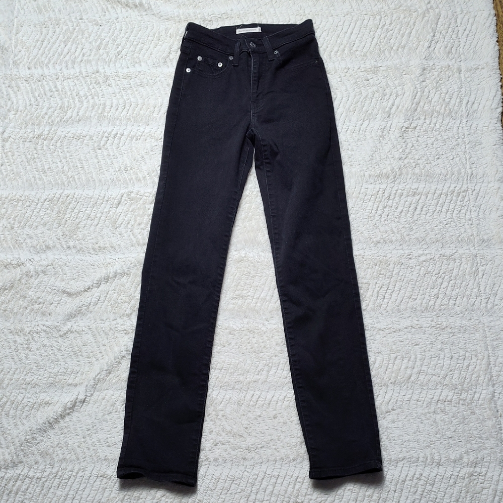 Women's Levi's 724 High Rise Straight Black Denim Size 25x32 See Photos